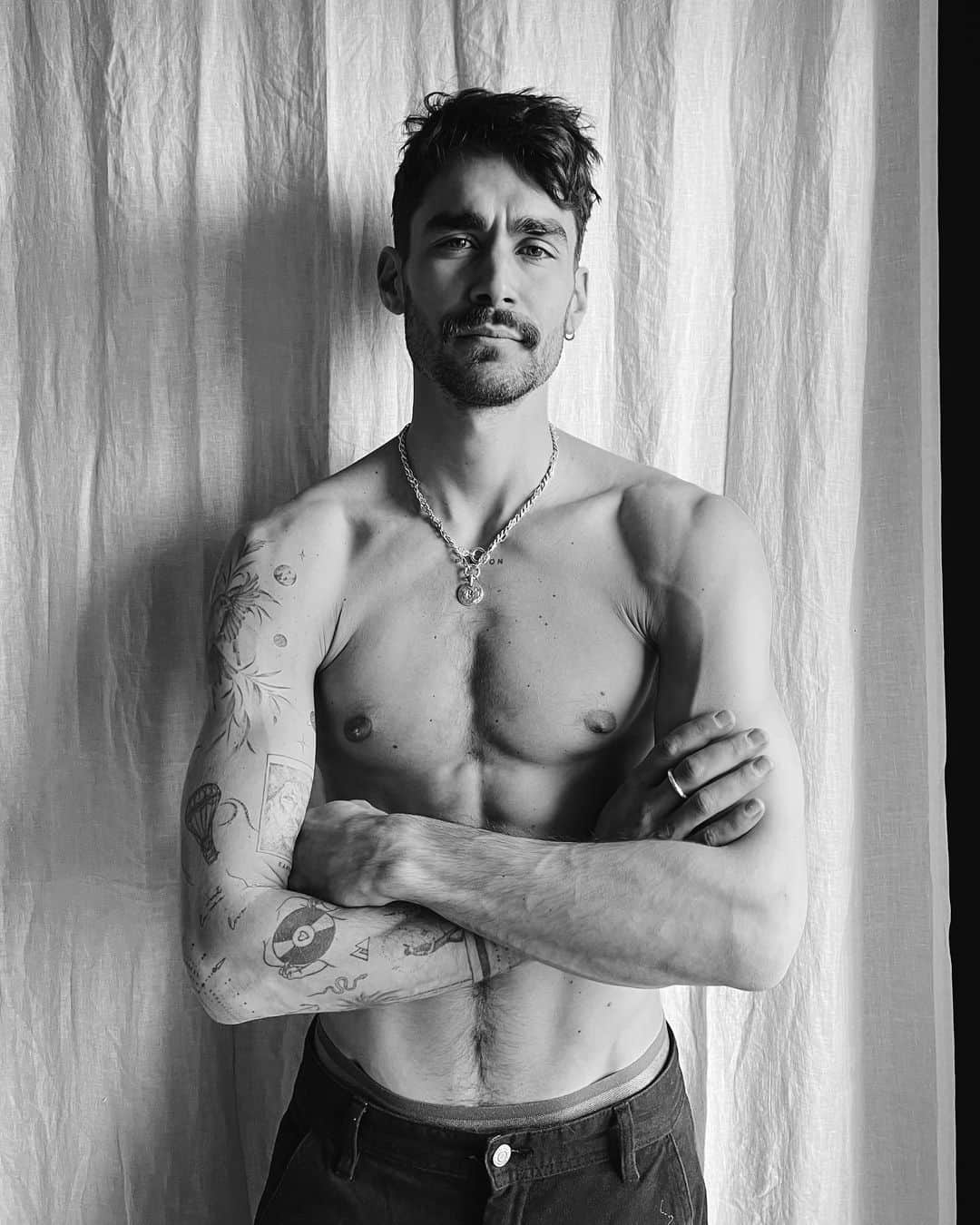 NICOLAS SIMOESのインスタグラム：「New model polaroids 📸🔥」