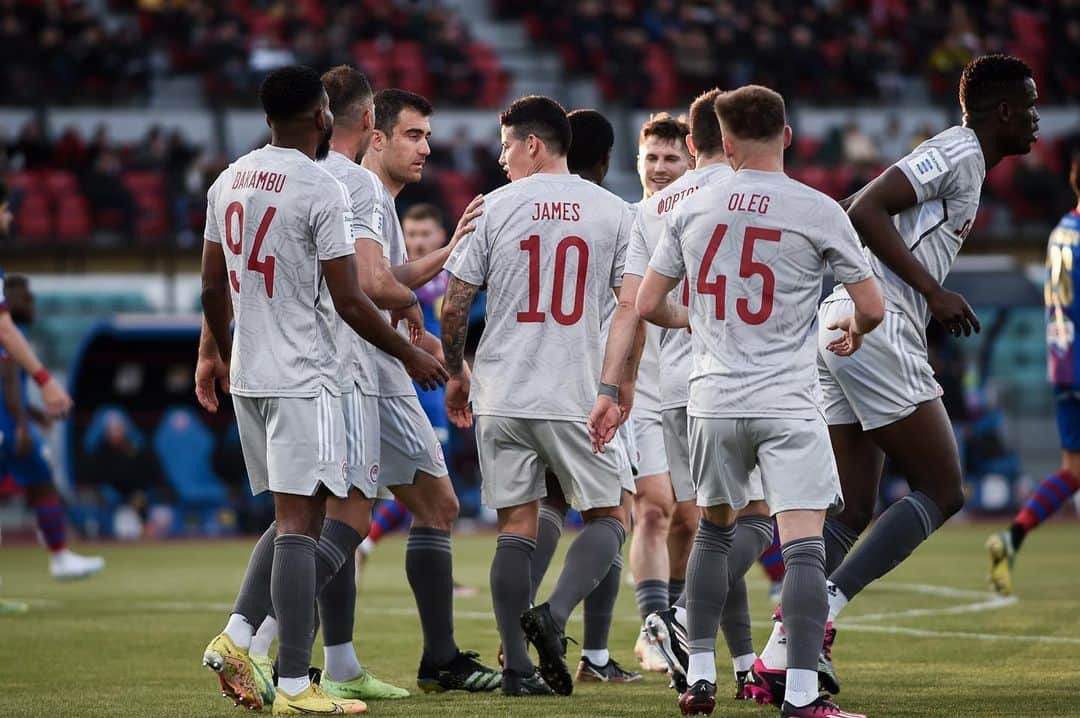 ハメス・ロドリゲスのインスタグラム：「+3 🔴⚪️ 💪🏼. Ahora dos partidos importantes con nuestra selección para fortalecernos en lo que viene. 🇨🇴🔜」
