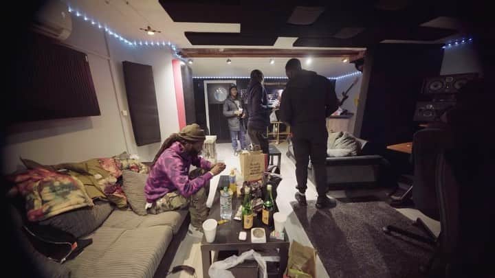 WRETCH 32のインスタグラム：「Hope you’ve all had a chance to hear #Detergent @youngsteflon & @peckhammadeboost Ft myself. Here’s some behind the scenes of us cooking up. 🎥 @willtaylor._ 🎬」