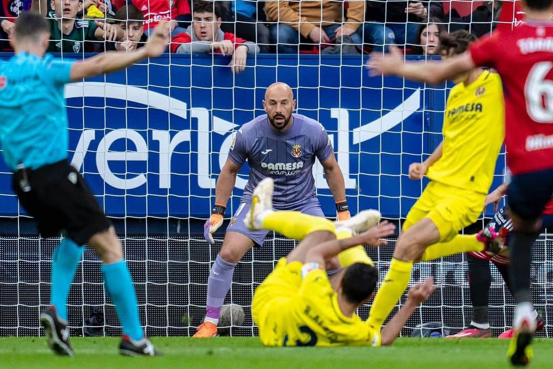 ホセ・マヌエル・レイナさんのインスタグラム写真 - (ホセ・マヌエル・レイナInstagram)「Después del varapalo de esta semana, la reacción del equipo ha sido la que debía ser 💪🏼  Seguimos peleando por volver a jugar en Europa el año que viene. 𝗔𝗿𝗮 𝗶 𝘀𝗲𝗺𝗽𝗿𝗲 ➡️ 𝗘𝗡𝗗𝗔𝗩𝗔𝗡𝗧! 🟡 @villarrealcf」3月20日 5時22分 - preinaofficial