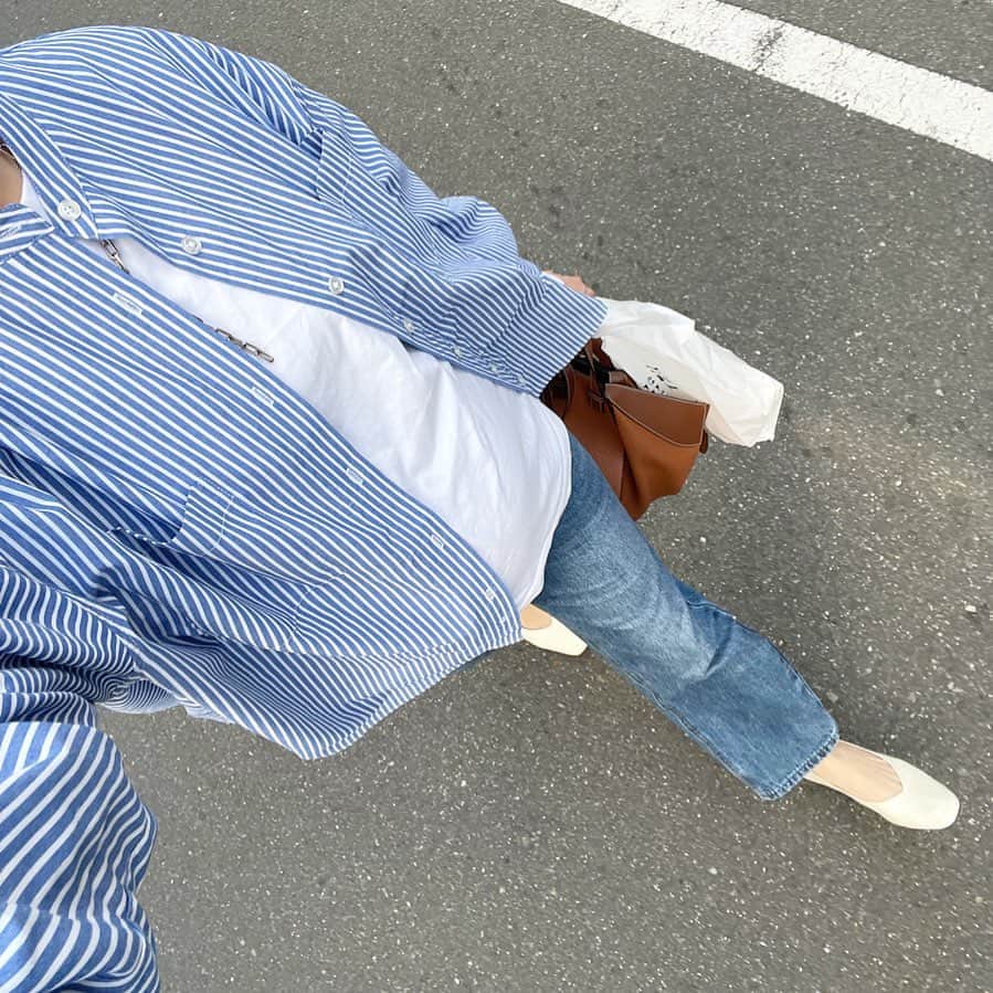 木村安梨沙のインスタグラム：「💙🤍💙🤍💙🤍」