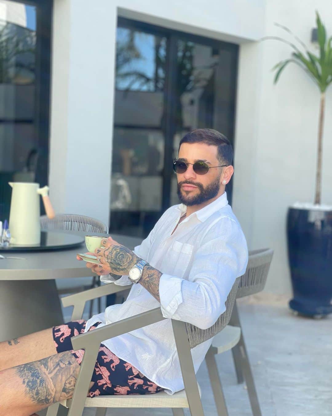 のインスタグラム：「Bom dia ☕️  DOMINGOU 😎☀️🇧🇷」
