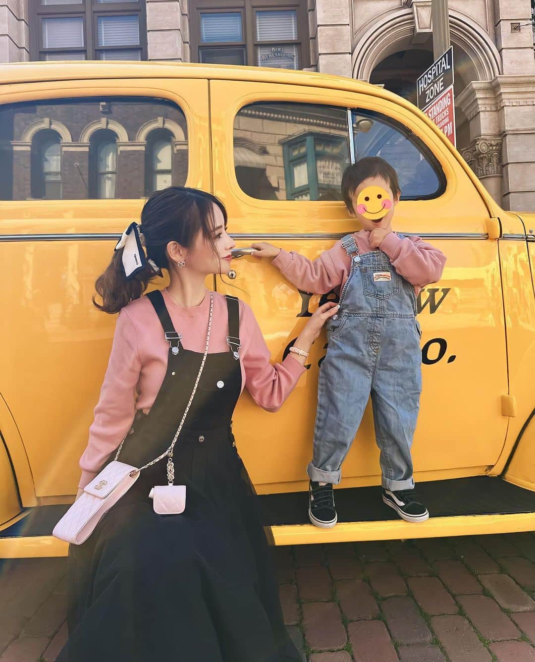姫奈さんのインスタグラム写真 - (姫奈Instagram)「.  そうくん念願のポケモンのパレード🥰  朝から夜までしっかり遊んだ👦🏻🫶 かいくんが大きくなってきて、 お揃いのお洋服も増えて来た♡可愛い✨  #usj #ユニバ」3月19日 21時13分 - hinapin_0210