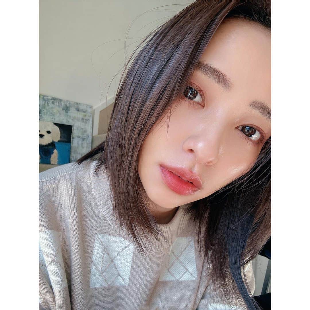 水崎綾女のインスタグラム：「きょうもみなさんおつかれさまです🥰ほわーーん。」