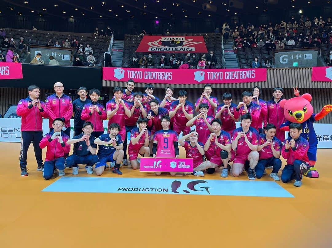 平田亮介のインスタグラム：「二日間応援ありがとうございました😊10勝目！！ シーズン最後のホームゲームで2連勝する事が出来て本当に良かったです！残り2試合全力で戦い抜きます🐻💫 #東京グレートベアーズ #グレベア #ネイチャーラボ #productionig」