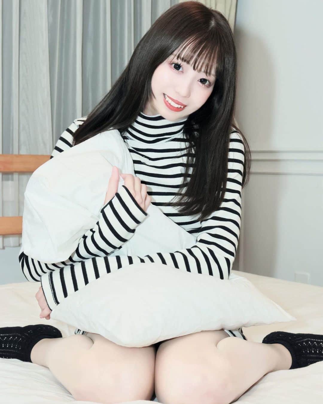 のインスタグラム：「なつのこと守ってね？💗 . . . .   #グラビア #水着 #ミスflash2019  #アイドル #モデル #撮影 #撮影会 #写真 #camera #gravure #グラドル」