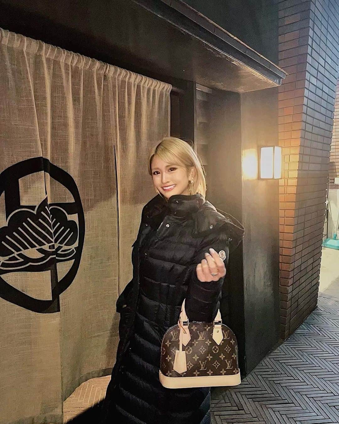 鈴木まりなのグルメインスタ