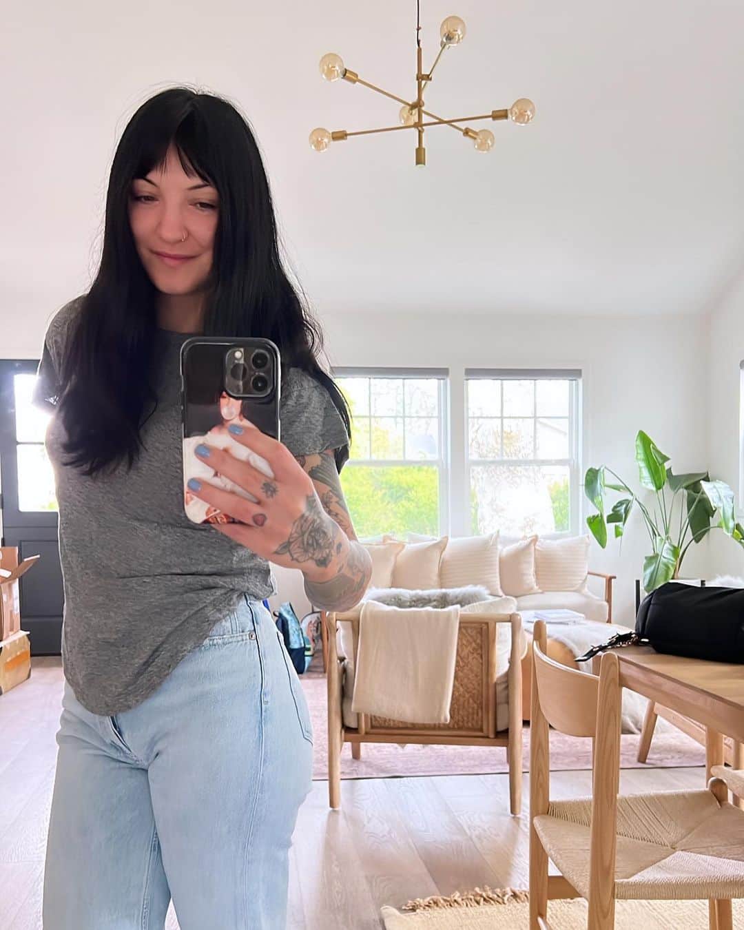 Julia Michaelsのインスタグラム：「Someone call @pantene」