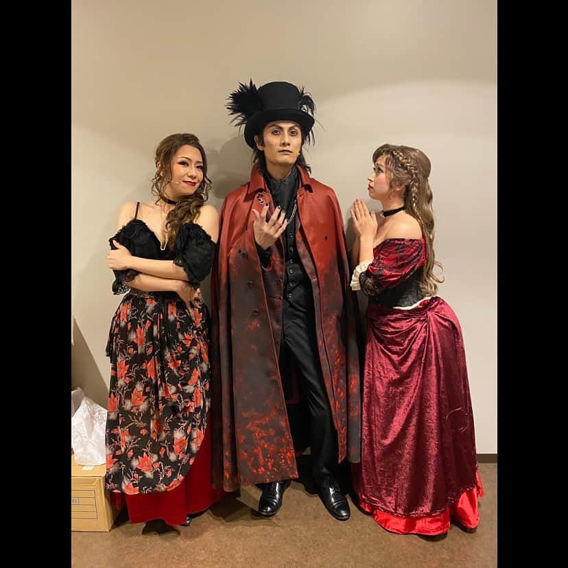 ダンドイ舞莉花のインスタグラム：「‪ミュージカル #ジャックザリッパー‬  ‪ダブルキャストで本日 #WOWOW にて放送されました🔪‬  ‪観てくださった皆様！‬ ‪録画してくださった皆様！‬  ‪ありがとうございました❤️‬  ‪久しぶりに #ミュージカルJTR の世界に浸る事ができて嬉しみ😘‬  ‪素敵な作品の一員になれて本当に良かった！ 感謝です🫶🏻‬  ‪#JackTheRipper‬ #musicaltheatre #musical #theatre #Tokyo #japan #performer #tv #ありがとうございました」