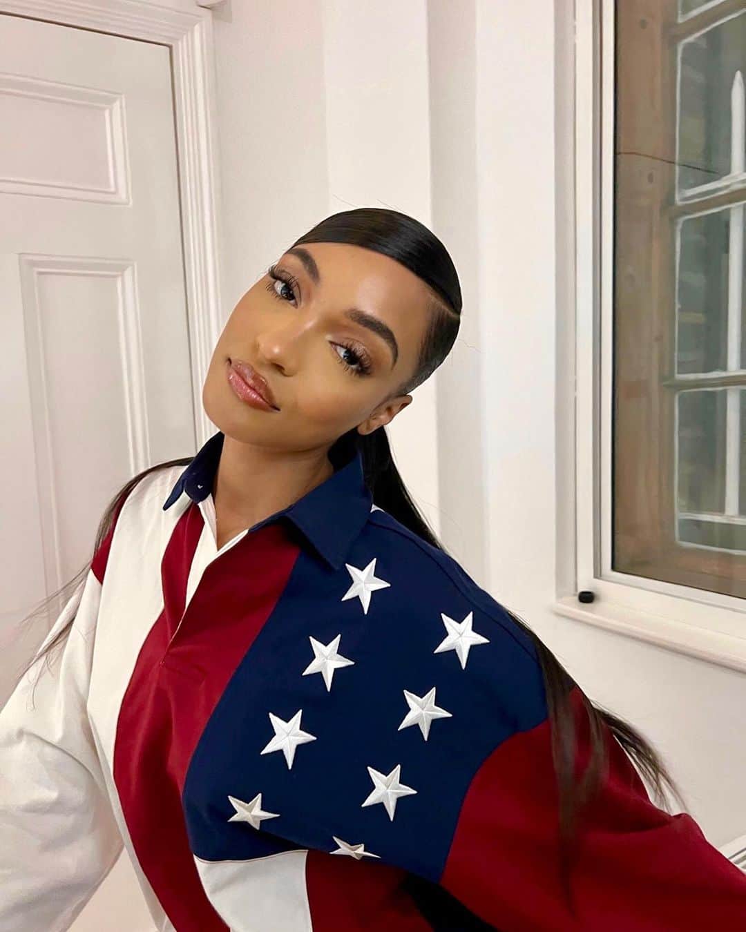 ジョーダン・ダンのインスタグラム：「Rugby icons with #TommyxShawn. #TommyHilfiger #ClassicsReborn」