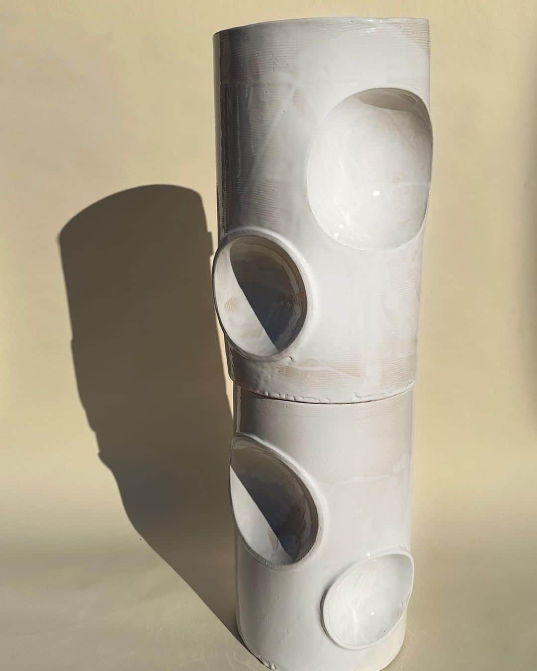 アポロジーさんのインスタグラム写真 - (アポロジーInstagram)「Sunday Stool  /// /// Tabouret du Dimanche   #ceramic #handmade #sculpture」3月20日 2時06分 - olivia_cognet