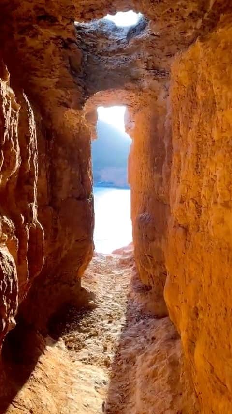 のインスタグラム：「Rincones mágicos de Ibiza ✨🤍 #ibiza #sacaleta」