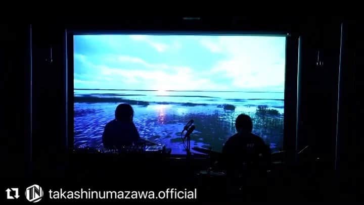 フルカワミキのインスタグラム：「#Repost @takashinumazawa.official with @use.repost ・・・ ⁡ 『ナカコー、カミヤン、TONTON、ヒロ…が凄いことをやっていて内容としては彼らが間違いなく世界トップレベル😱🤩😱』 ⁡ 【🎥アーカイブ視聴：3/19(日)23:59迄⏰！〈“ナカコー&沼澤尚” Mix by Kamiyann / Visual Effect by TONTON / Live Streaming by 三塚比呂@取手 Atelier ju-tou〉🎉✨！】 ▷無料視聴： https://www.youtube.com/live/piBiospOO0E?feature=share ▷後売り/投げ銭チケット https://ju-tou.stores.jp/items/64068ce3e2f3b63c8c56f074 ⁡ ■“ナカコーさん” ツイッター🐥 『今日やったライブは凄かった。掴んだ感じがした / ここ最近のライブは全部ヤバイ。プレゼントすぎる』 https://twitter.com/illtter/status/1634964979475677184 ⁡ ＋＋＋＋＋＋＋＋＋＋＋＋＋＋＋＋＋ ⁡ 〈フルカワミキ+ナカコー+沼澤尚 Mix by Kamiyann @取手 Atelier ju-tou〉 ⁡ 2023年3月26日(日) "Sunday Evening Concert Series" vol.66 開場 15:15／開演 16:00 会場 Atelier ju-tou　茨城県取手市井野1-7-10-1F 料金 予約 4,000円 整理番号付き自由席／当日 4,500円 （各ドリンク代別途） チケットはプロフィール欄のリンク先 STORESから販売中 https://ju-tou.stores.jp/items/63e4f11439da5f34c91efccb ⁡ お問い合わせ café ju-tou (12:00~17:00 火・水定休) https://www.ju-tou.jp PHONE: 0297-72-1238 E-MAIL: info@ju-tou.jp  ・・・・・・・・・・・ ((ワタシコメント)) 沼澤さんはクラブミュージックのまさに元ネタの音、機材のサンプルになる音を持つ方でいらっしゃいます。 その技術と感性との融合は私の語彙力では全く足りないですが、素晴らしくアンテナが痺れるセッションです。」