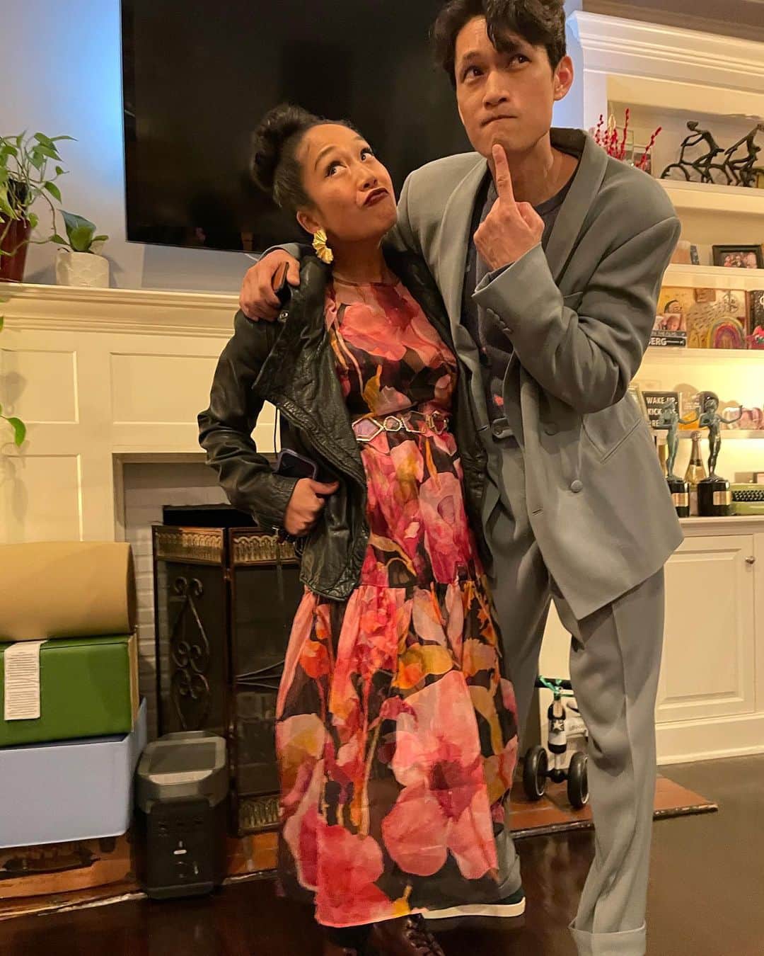 ハリー・シャム・ジュニアのインスタグラム：「Our daughter said “Have fun tonight! Let me take a pic.” before we left for the @vanityfair party 😢」