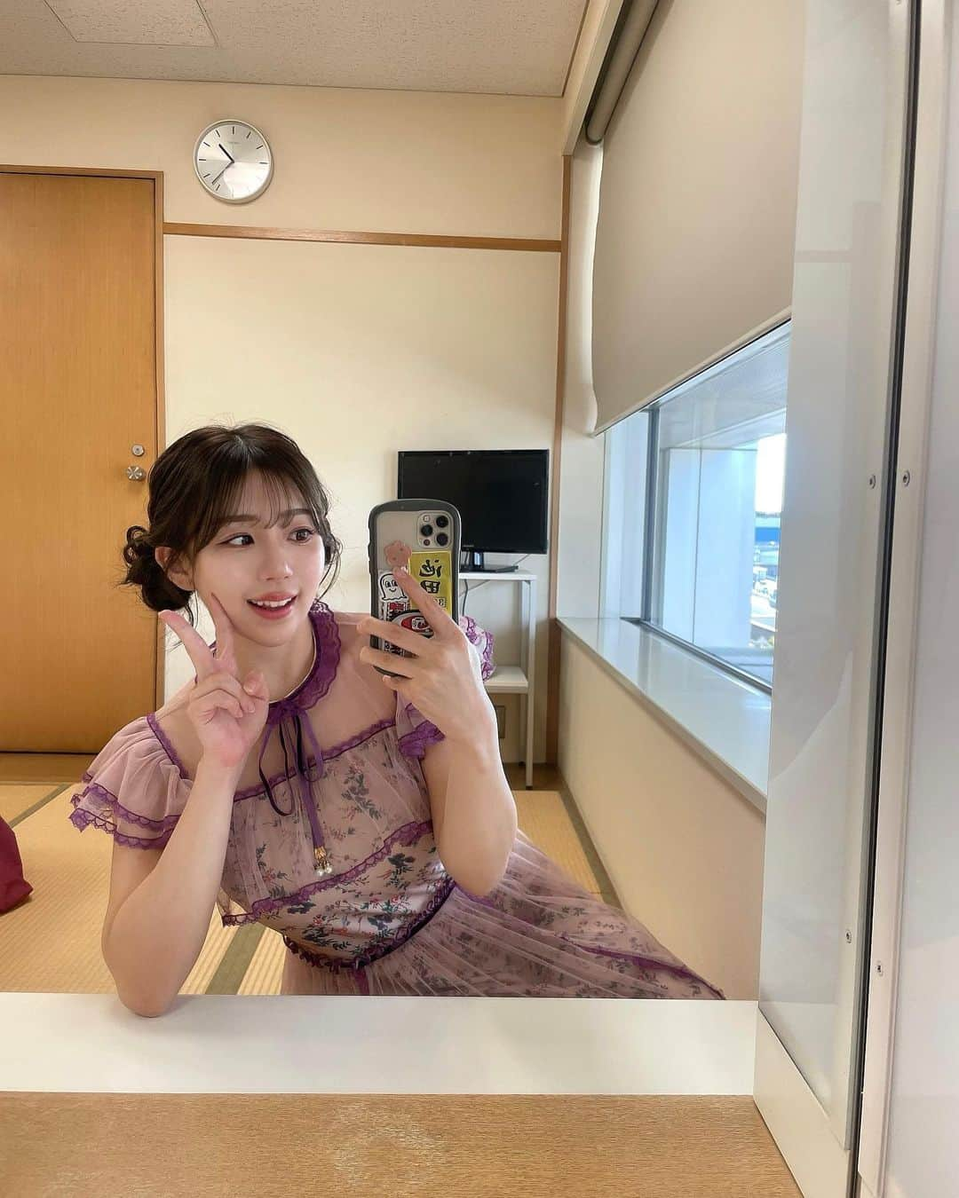 日野麻衣さんのインスタグラム写真 - (日野麻衣Instagram)「久しぶりの美容のおはなし。  @tclinic_sagara  @tclinic_shinjuku   脂肪溶解Eライン形成してもらいました☺️先生は顔の黄金比をみてアドバイスしてくれるので、本当に必要なものだけ教えてくれます✨  顔ちっちゃくなりますように🤍  #美容のおはなし」3月15日 23時44分 - hinomaiofficial