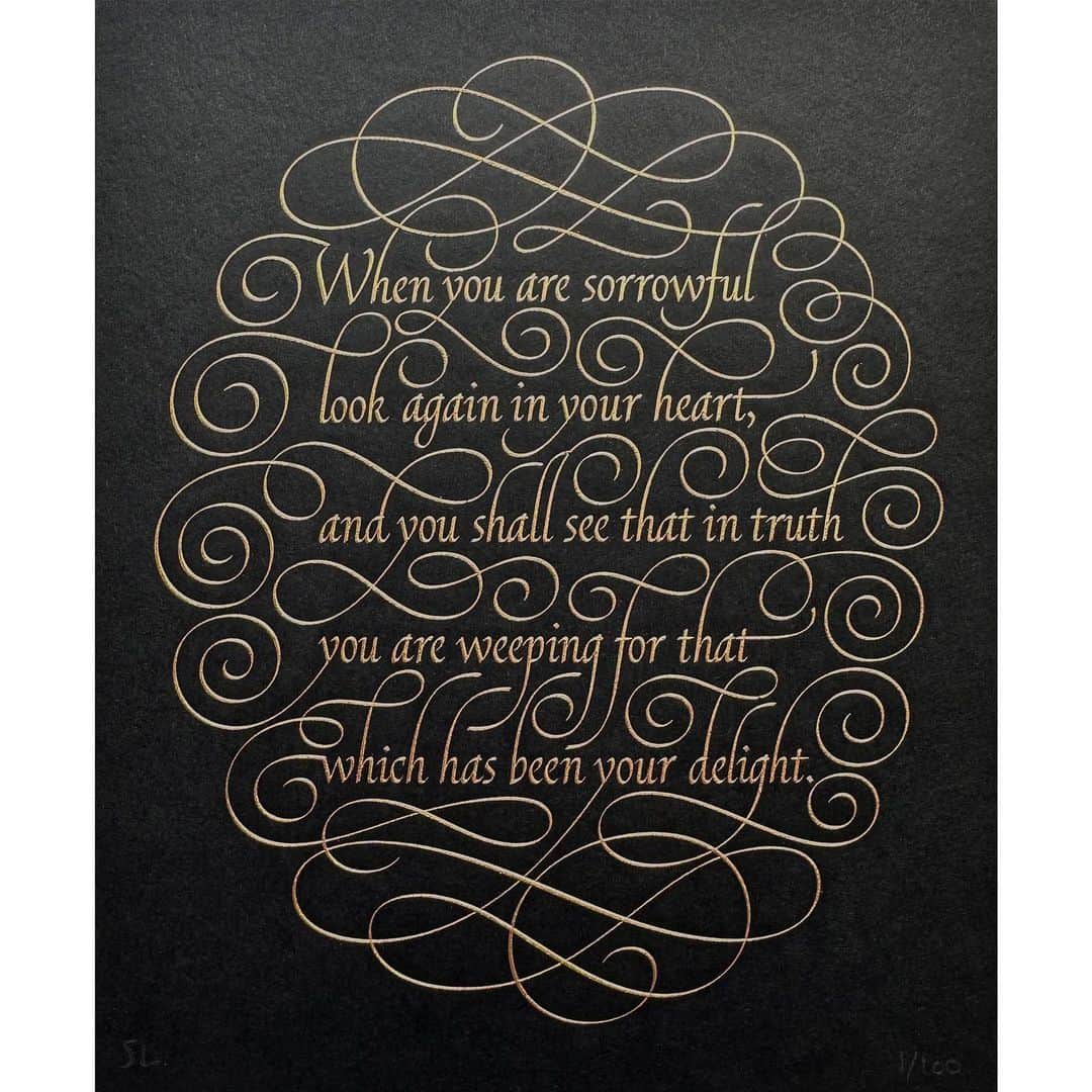 Seb Lesterさんのインスタグラム写真 - (Seb LesterInstagram)「My new mini-print launched today. Link in profile, ships worldwide. It’s my tribute to my dad. Words by Khalil Gibran, calligraphy by some guy called Seb Lester. Introductory offer of £21 plus postage. #poetry #calligraphy #khalilgibran #seblester」3月16日 2時14分 - seblester