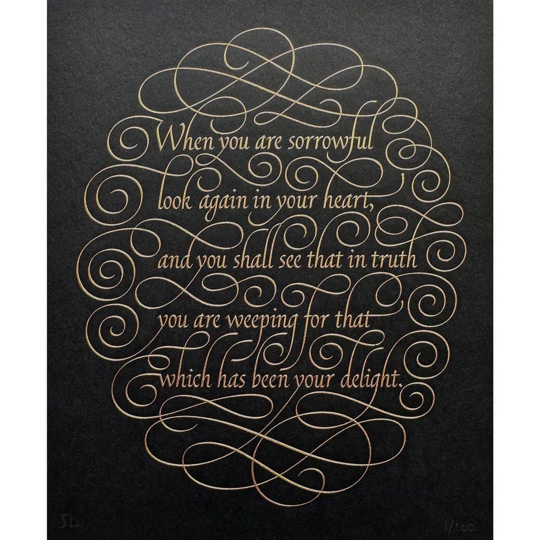 Seb Lesterのインスタグラム：「My new mini-print launched today. Link in profile, ships worldwide. It’s my tribute to my dad. Words by Khalil Gibran, calligraphy by some guy called Seb Lester. Introductory offer of £21 plus postage. #poetry #calligraphy #khalilgibran #seblester」
