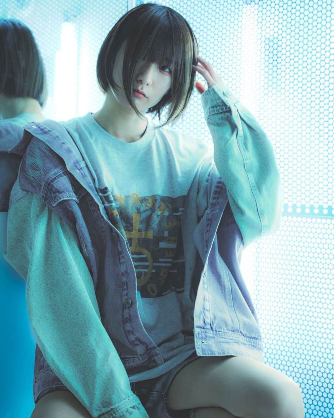 来栖うさこさんのインスタグラム写真 - (来栖うさこInstagram)「. . . 🤍  📸 @ryo_f.the.tear   #ショートヘア #fashion #japanesegirl  #ショートパンツコーデ #カジュアルファッション」3月16日 2時19分 - kurusu_usako