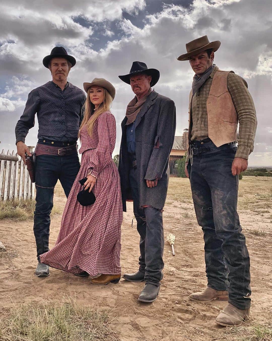 Nikki Leighさんのインスタグラム写真 - (Nikki LeighInstagram)「Butch Cassidy & The Sundance Kid © * The Wild Bunch is coming to @tubi THIS THURSDAY March 16th. Go watch the trailer in my story!!! I play Katherine Ross’s role of Etta Place ❤️  Starring Bruce Dern, @thedeewallace Jeffery Combs @jirgIross @missnikkileigh @imdavidgibson @jilonvanover and a posse of characters.  Directed by @anthonycferrante Shot by @jeffreycarolan #Herecomestrouble • • • #westernfilms #outlaws #ButchCassidy #SundanceKid #EttaPlace #thewildbunch #PinkertonDetectiveAgency #setlife #actorslife #western #westernmovies #outlaw」3月16日 4時08分 - missnikkileigh