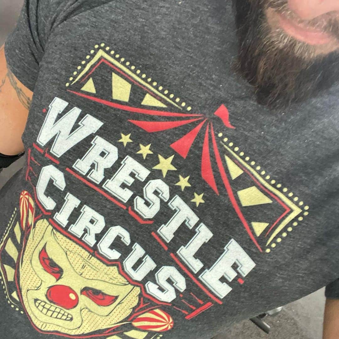ランス・アーチャーのインスタグラム：「Some good times at #wrestlecircus in #austin #texas   IYKYK 🎪」