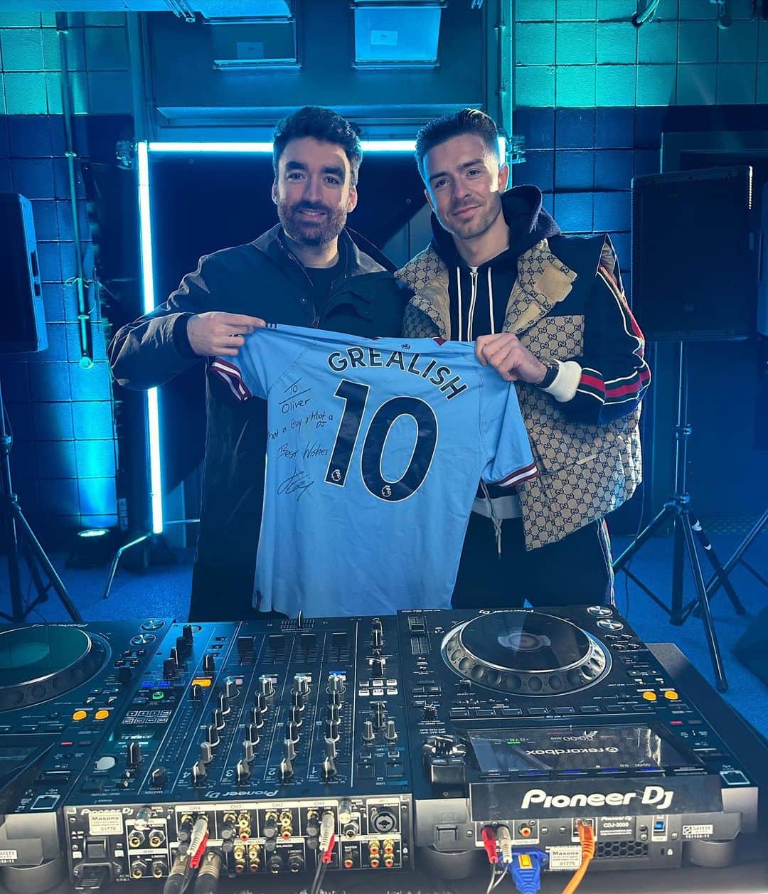 ジャック・グリーリッシュのインスタグラム：「@oliverheldens (feat. DJ Grealo) coming soon 👀🤣」