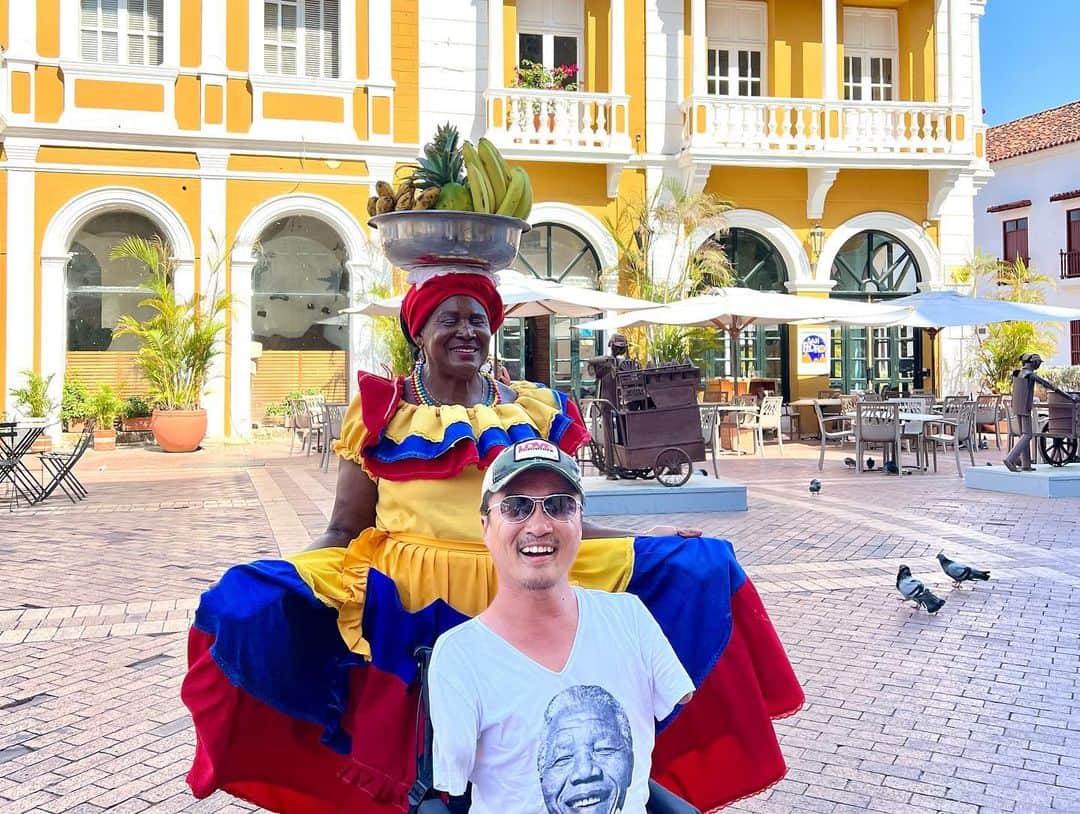 乙武洋匡さんのインスタグラム写真 - (乙武洋匡Instagram)「#コロンビア にある観光都市 #カルタヘナ は、かつて訪れた #キューバ の雰囲気に似ていて、心が躍りっぱなしだったな🇨🇴  #南米 #南米旅行 #🇨🇴 #colombia #cartagena」3月16日 6時43分 - ototake_official