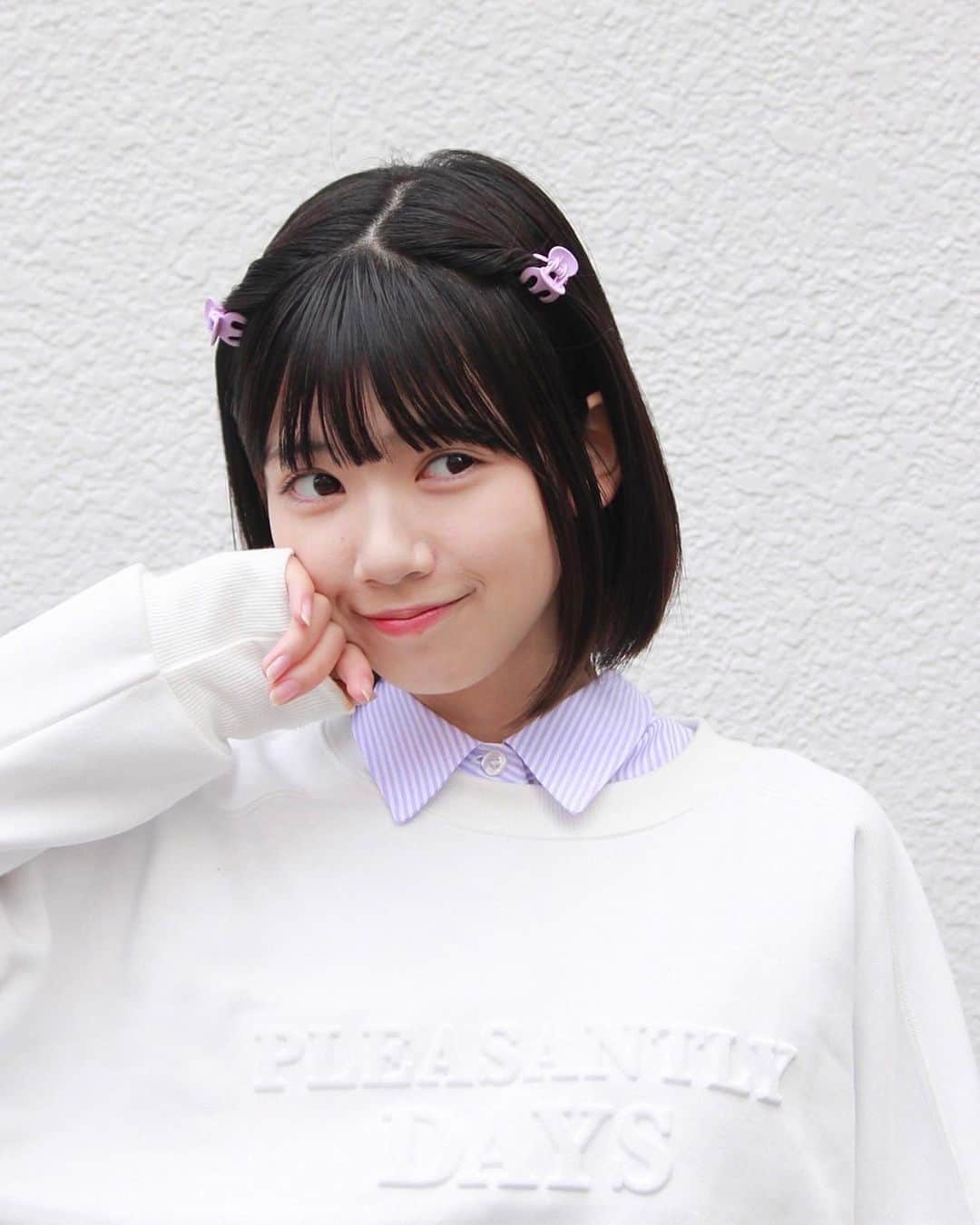 新潮社「ニコラ」さんのインスタグラム写真 (新潮社「ニコラ」Instagram)「. 春っぽレピピカジュアル 春の推し色は可愛いけど甘すぎ