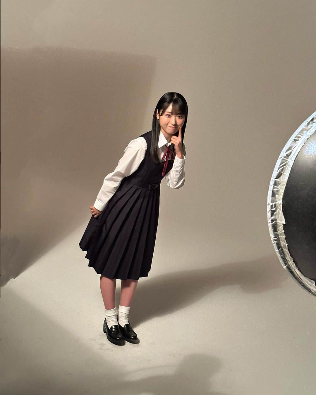 山内瑞葵さんのインスタグラム写真 - (山内瑞葵Instagram)「. ୨୧┈┈┈┈┈┈┈┈┈┈୨୧ . 新曲ジャケ写オフショットその1 . #AKB48 #akb4861stシングル  #オフショット #制服 . ୨୧┈┈┈┈┈┈┈┈┈┈୨୧」3月16日 17時19分 - zukky_48