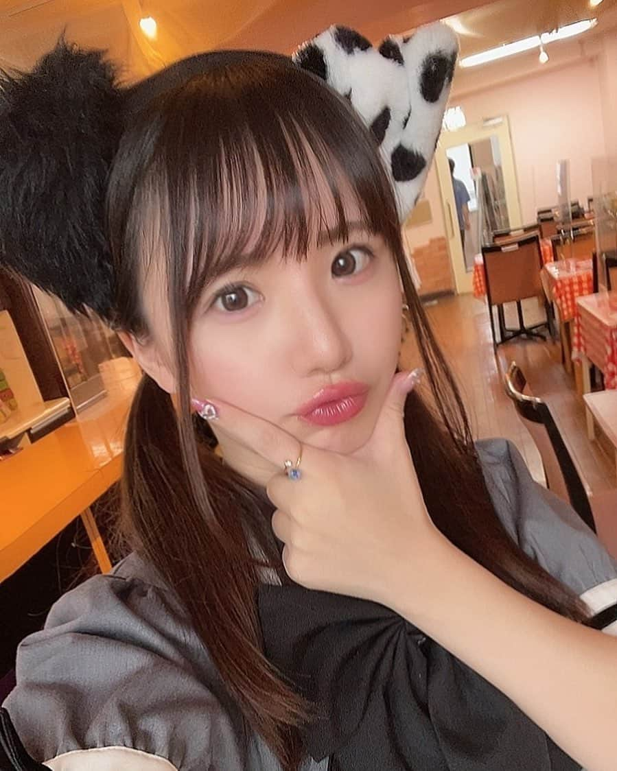 相良朱音のインスタグラム：「メイドさん今月はあと 18と21日です！ ぜひきてね🥰  その後は舞台の稽古が始まるので 少し少なめになります🥹  #グラビア #グラビアアイドル #gravure #gravureidol   #asian #Japanese #girl #instagood # #얼스타그렘　#일본　#섹시　#일상　#소통　#팔로우　#bikinigirl #粉我 #asiangirls   #instagravure #合法ロリ  #寫真 #偶像 #へそフェチ #メイドカフェ #ロリィタ メイド #コンカフェ #japanesegirl #出勤日」