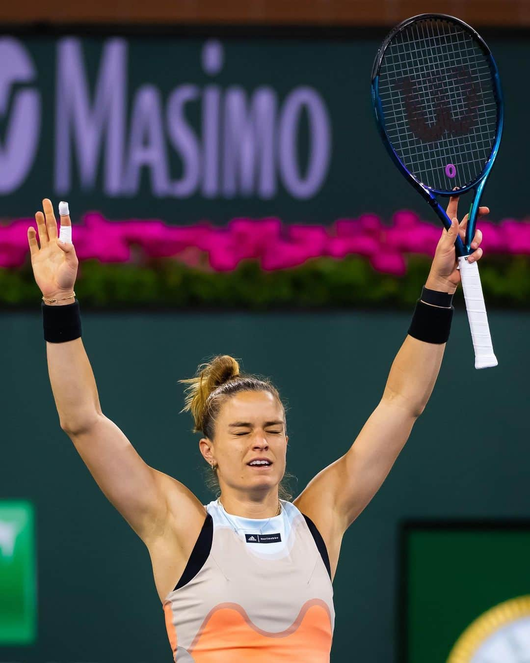 マリア・サッカリのインスタグラム：「Sakkari 🤝 Semifinalist  @mariasakkari survives another test and secures the win over Kvitova, 4-6, 7-5, 6-1!  #TennisParadise」