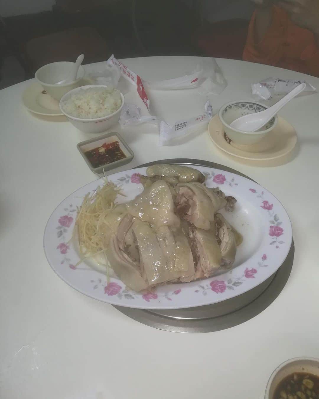 松㟢翔平さんのインスタグラム写真 - (松㟢翔平Instagram)「大阪にて、台湾観光局主催のイベントに出演します！ 台湾のご飯やカルチャーについてのトークショーです。  そろそろ台湾で牛肉スープとか飲みに行きたいなあと、クラウドに上げっぱなしだった写真を見返してぼんやりしてました。  3月19日は大阪・阿倍野のHoopにお話を聴きに来ていただけたらとても嬉しいです！  是非とも、宜しくお願い致します。  ____________________  3月19日(日)大阪・阿倍野のHoopにて、 台湾観光イベントが実施されます。  ステージイベントにてトークショーを実施しますので、是非ご参加ください。  ・1回目：14時10分頃 ・2回目：15時40分頃  詳細は下記URLよりご確認ください。 (僕のプロフィールにもURLあります！) https://go-taiwan.net/ikutabi/archives/4328」3月16日 13時52分 - matuzakishohei