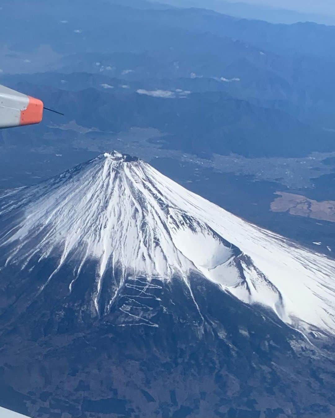 クワイエット・ストームさんのインスタグラム写真 - (クワイエット・ストームInstagram)「Sky is the limit! Mount Fuji 💪🏽 #mountfuji #godisgood #giglife」3月16日 13時59分 - quietstorm50cm