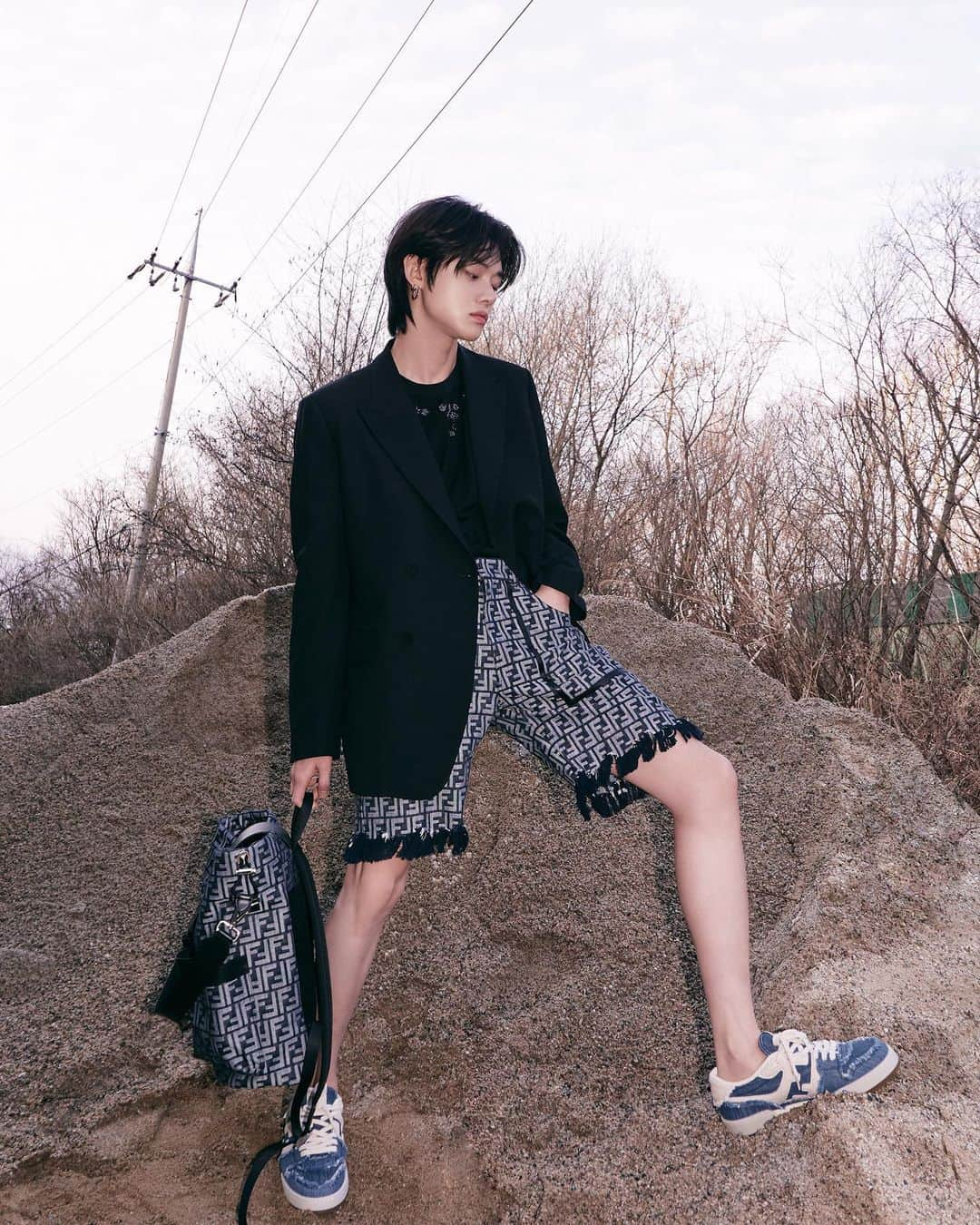 チェ・ヨンジュンさんのインスタグラム写真 - (チェ・ヨンジュンInstagram)「#fendi #fendiss23 #광고」3月16日 14時11分 - yawnzzn