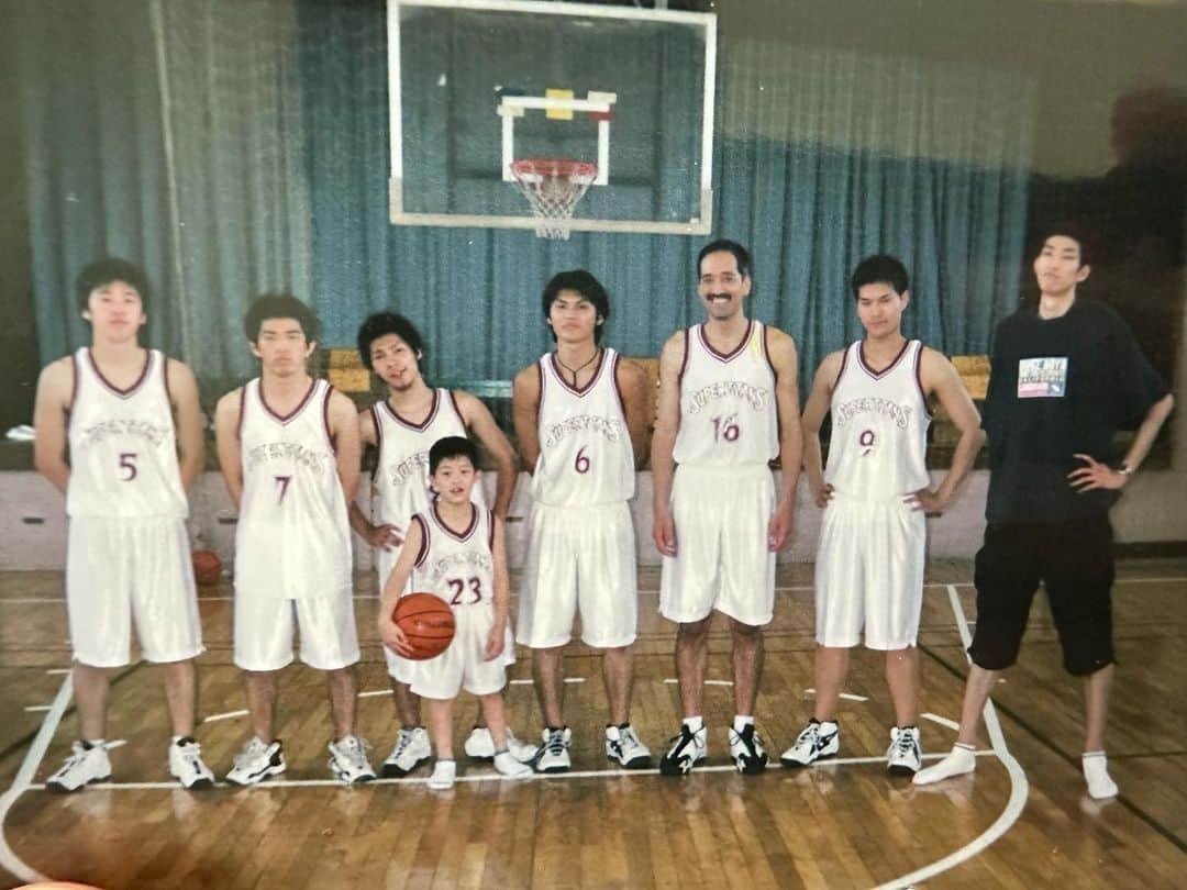 大原亞紋のインスタグラム：「I was young. And it started here. I've overcome a lot of hard things and now there is how can I stand up again? Believe in yourself.」