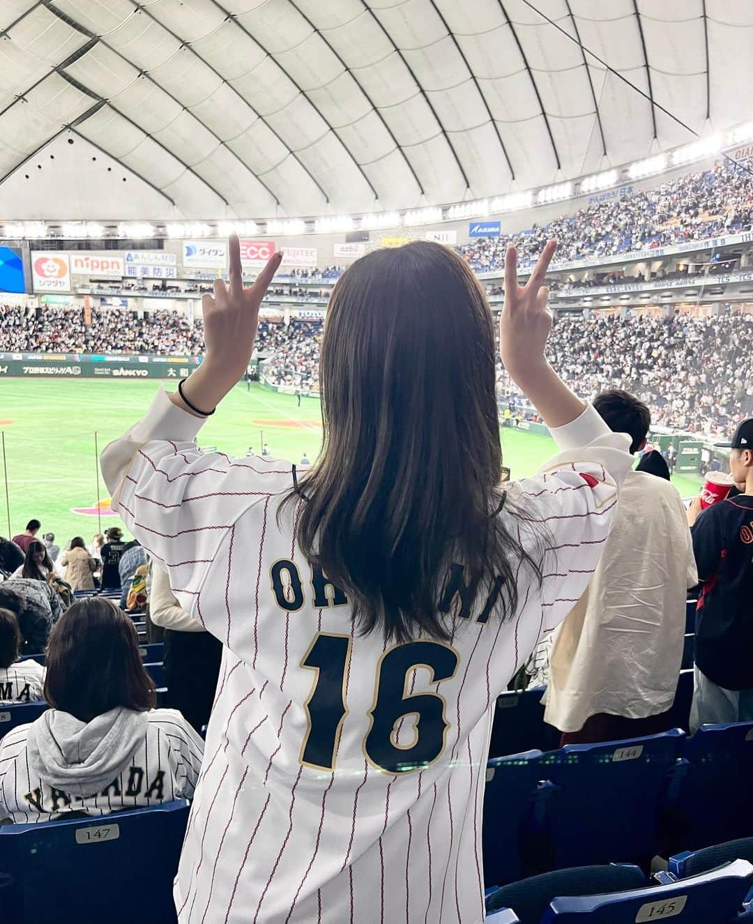 宮崎美穂のインスタグラム：「WBC準々決勝🇯🇵🇮🇹⚾️  豪華すぎる投手リレー目に焼きつけてきました！  最高です！！！！！！！！！  #WBC #wbc2023」