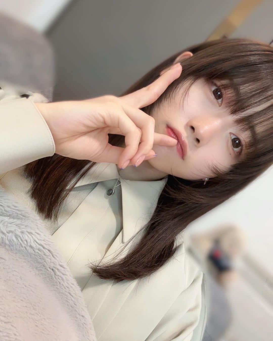 来栖りんのインスタグラム：「✌️」