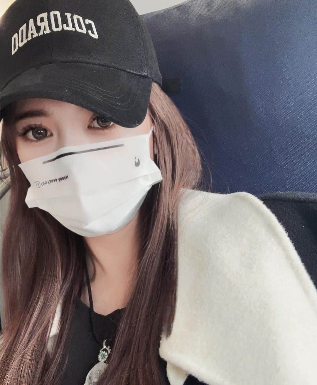 alanさんのインスタグラム写真 - (alanInstagram)「alanでーす。ところで皆様は地球の何処にいますか？ #みんな地球人 😚 #出身地 聞けばいいだけの話  #alan #阿兰 #阿蘭 #アラン」3月16日 18時17分 - alanmusic