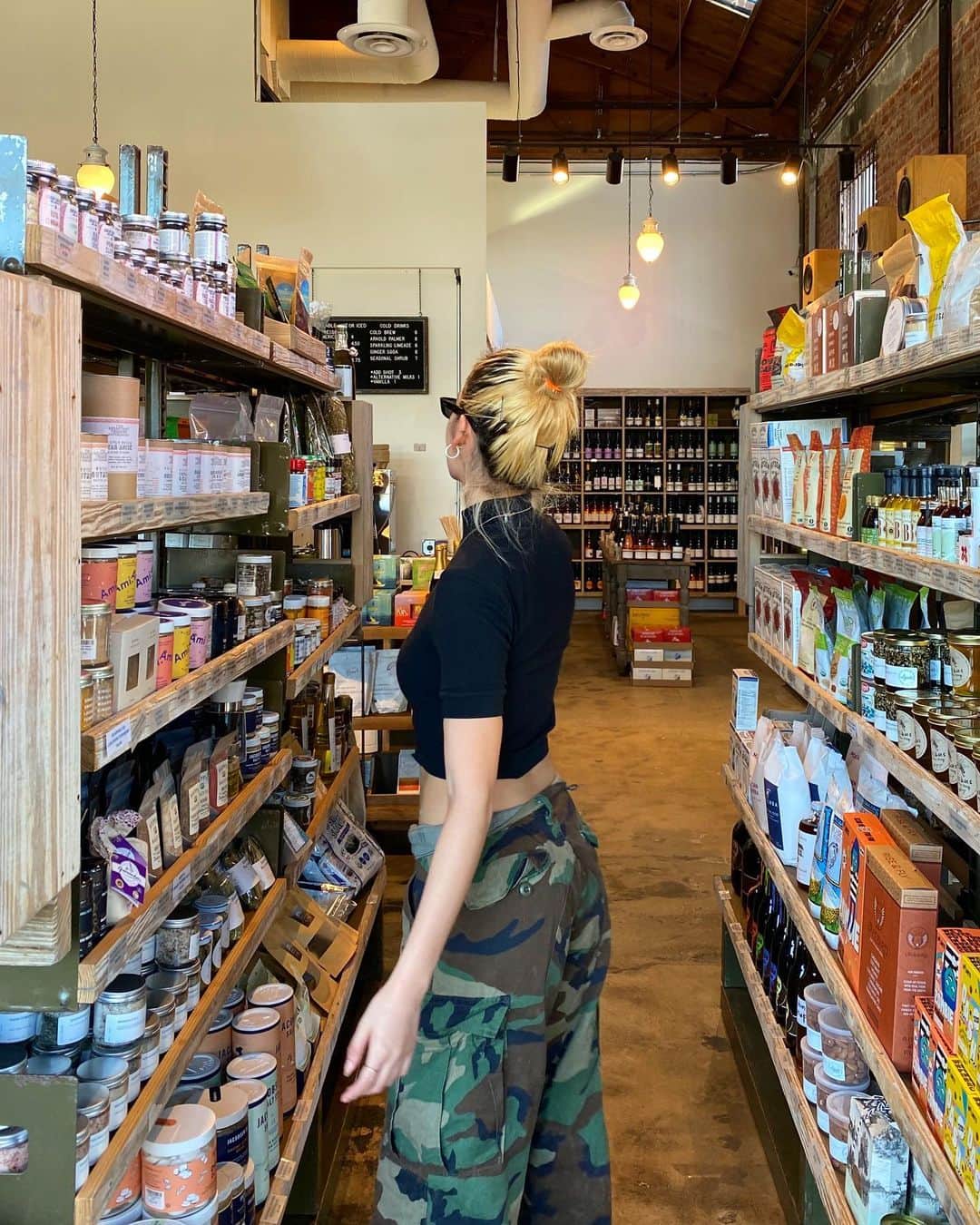 AMIのインスタグラム：「Recent photos in Los Angeles:)」