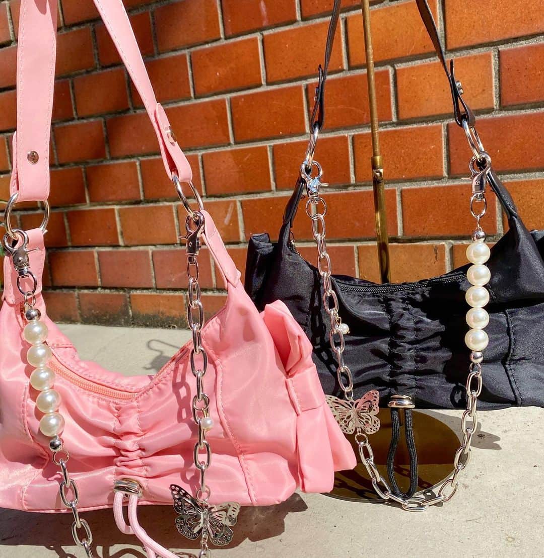 NADIAさんのインスタグラム写真 - (NADIAInstagram)「new 💭  bag ▶︎ 6,090yen  pink.blackの2色です🎀💗 店頭でおまちしております\❤︎/  @nadia_corazon」3月16日 18時41分 - nadia_corazon