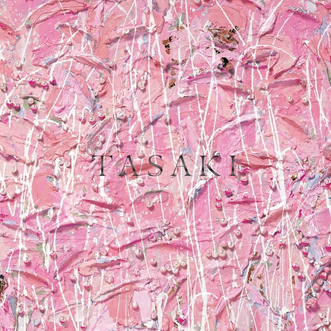 TASAKIさんのインスタグラム写真 - (TASAKIInstagram)「「Spring Dreams」 2023年3月11日(土)～4月20日(木)  TASAKI銀座本店では、現代美術作家の中北紘子氏(@hirokonakakita)の作品展「Spring Dreams」を開催。 「日本の桜と人魚姫の淡く儚い恋心」をテーマに、TASAKIのさまざまな形の真珠を用いたサスティナブルなアート作品が、幻想の世界へといざないます。 アートピースの数々を、ごゆっくりお楽しみください。  “Spring Dreams” March 11 (Sat) - April 20 (Thurs), 2023  The TASAKI Ginza Flagship Store presents “Spring Dreams”, a solo exhibition by modern artist Hiroko Nakakita (@hirokonakakita). “Japanese Sakura and the Ephemeral Love of Little Mermaid” thematically sweeps us into a fantasy world flush with myriad TASAKI pearls interlaced into sustainable works of art. We invite you to immerse yourself in the beautiful creations.  @gallery_hirokonakakita #TASAKI #hirokonakakita」3月16日 19時00分 - tasaki_intl