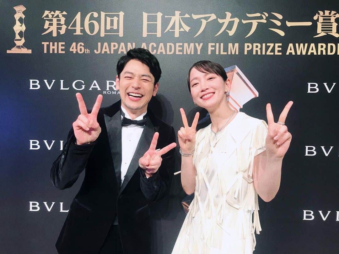 吉岡里帆さんのインスタグラム写真 - (吉岡里帆Instagram)「♡♡♡  サクラさんと岸井さんのスピーチが凄く素敵でした。  尾野さんともらい泣き… 兄ちゃんの最優秀主演男優賞嬉しかったなぁ…  ハケンアニメの皆んなとここに来られて本当に良かった！！！ あと大好きなアヴちゃんと阿部さんをキャッチできました🦖❤︎ほぅ  #思い出」3月16日 19時23分 - riho_yoshioka