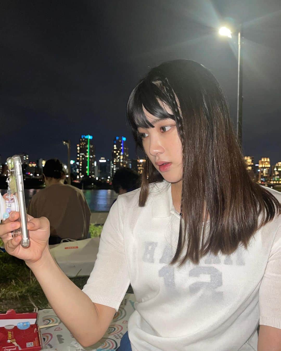 櫻井美羽さんのインスタグラム写真 - (櫻井美羽Instagram)「여름 빨리 와…  앞머리도 안경도 친구가 빌려준겁니닿ㅎㅎ 前髪くっつけるやつ！」3月16日 19時57分 - beauty_feather0