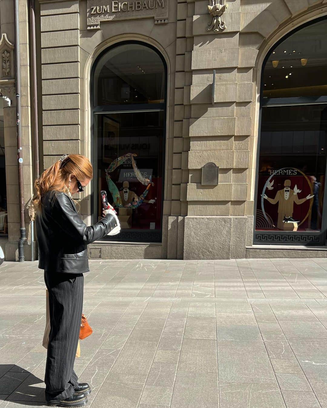 のインスタグラム：「sunny afternoon in basel (*´︶`*)♡」