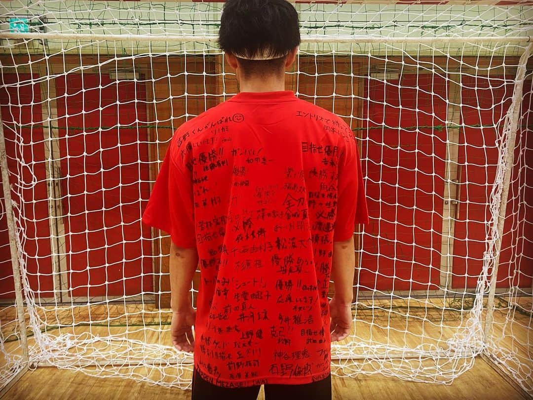吉野樹さんのインスタグラム写真 - (吉野樹Instagram)「. プレーオフまで、あと1日‼️  いよいよですね。 ファンの皆様、家族、 職場の人たちの想いも背負って、 全力で戦います。  会場でお待ちしております🔥  PLAYOFFS 1stステージ 🗓️3/17(金) 🕐19:15スローオフ 🆚大同特殊鋼 🏟️武蔵野の森総合スポーツプラザ  #playoffs  #JHL #ハンドボール #handball #トヨタ車体 #トヨタ車体ブレイヴキングス」3月16日 20時18分 - tatsuki.yoshino23