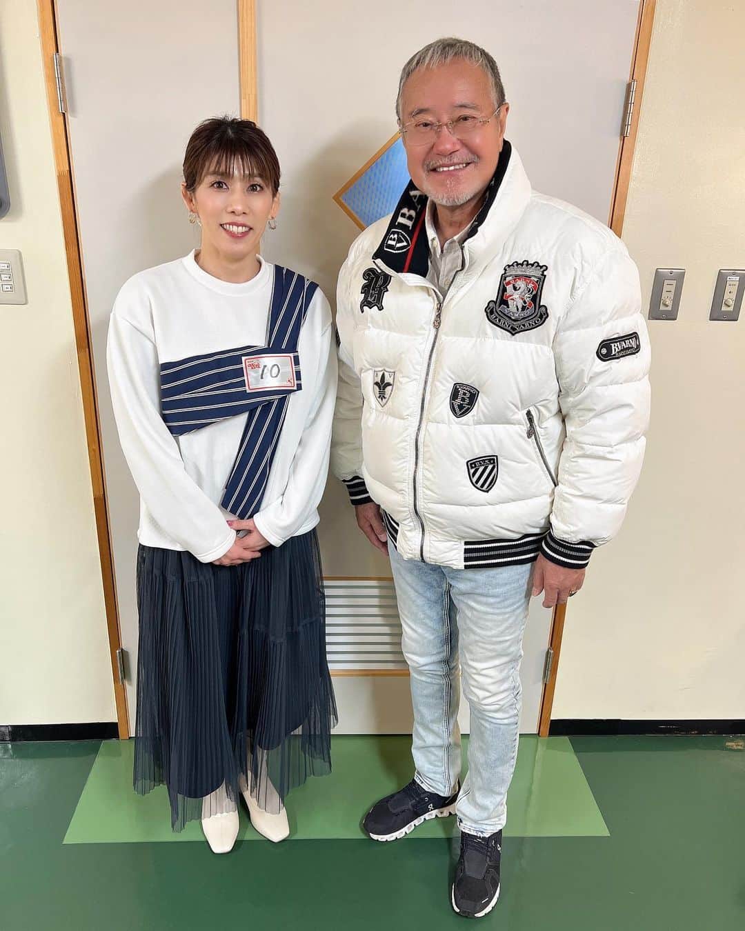 吉田沙保里さんのインスタグラム写真 - (吉田沙保里Instagram)「子どもの頃、父が運転する車の中で よく流れていたのは、 吉幾三さんの歌♩¨̮♡  父は同郷の歌手の吉幾三さんが 大好きでした😊  先日、のど自慢で吉さんに 初めてお目にかかってそのことを伝えて、 記念撮影までしていただきました😆🙏  お父さん！ 八戸で吉幾三さんと一緒に 写真撮ってもらったよ😆  届いてるかな？  吉幾三さんありがとうございました🙇🏻‍♀️  #吉幾三 さん #青森県八戸 #のど自慢」3月16日 21時18分 - saori___yoshida