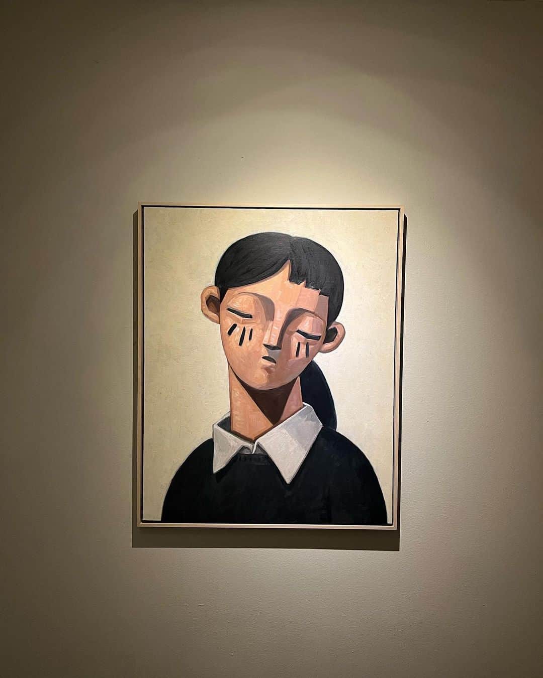 のインスタグラム：「All these questions for better vision. Amazing exhibition 🤍  #kimheesoo」