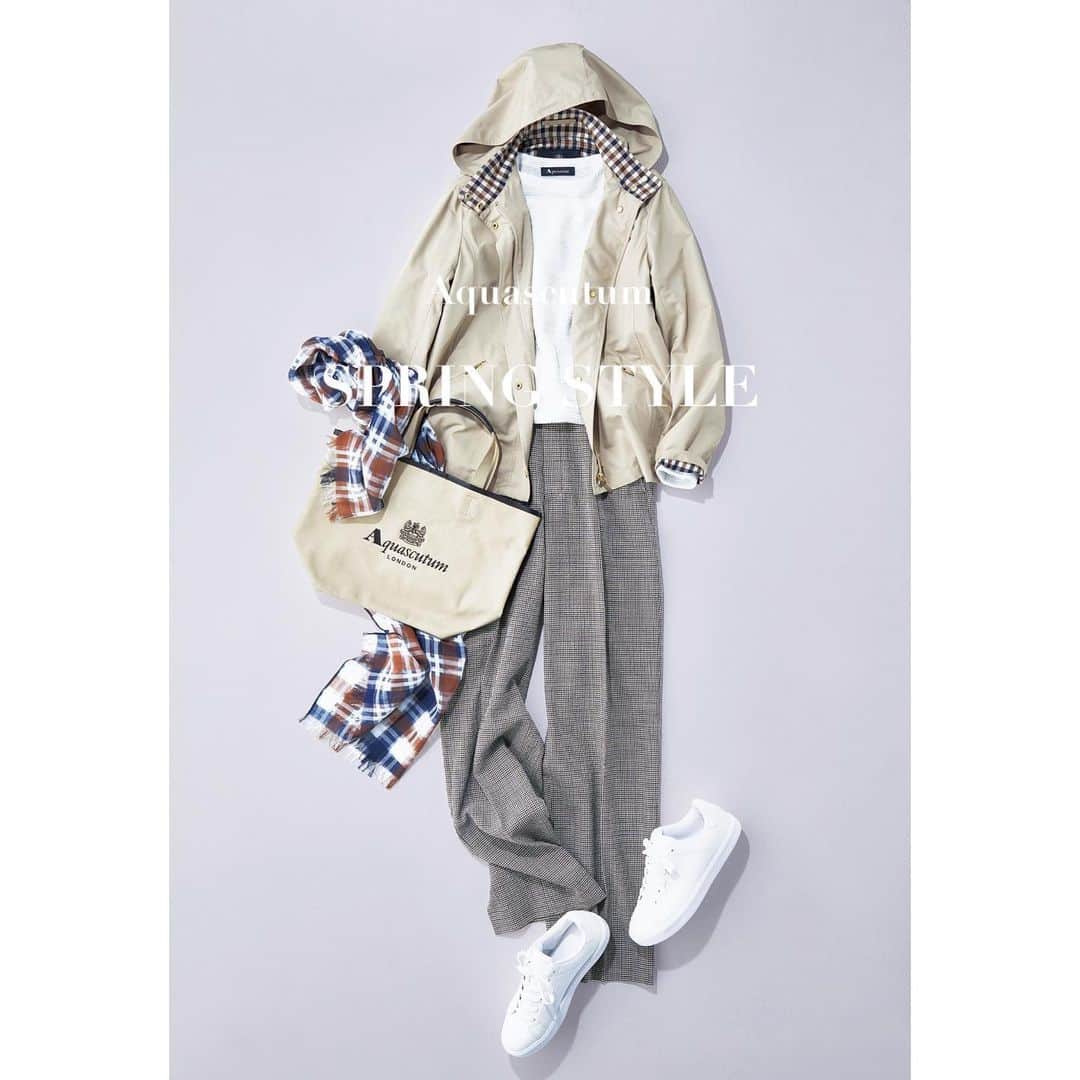 アクアスキュータムさんのインスタグラム写真 - (アクアスキュータムInstagram)「. Aquascutum Women 2023 Spring & Summer おすすめコーディネート紹介！  春のお出かけコーデ🌸 クラブチェックでまとめたコーディネートは、さりげないブランドらしさがポイント！ 軽く羽織れる#グログラン2WAYショートパーカー は、フードが取り外し可能。カジュアルながらキレイめに着こなせるデザインです。  5003250139 #グログラン2WAYショートパーカー  5003260001 #カノコボーダーニット  5003240017 #クラブチェックサッカーパンツ  #aquascutum #アクアスキュータム #trenchcoat #springcoat #london #トレンチコート #スプリングス #英国 #トラッド #ロンドン」3月16日 21時30分 - aquascutum_japan