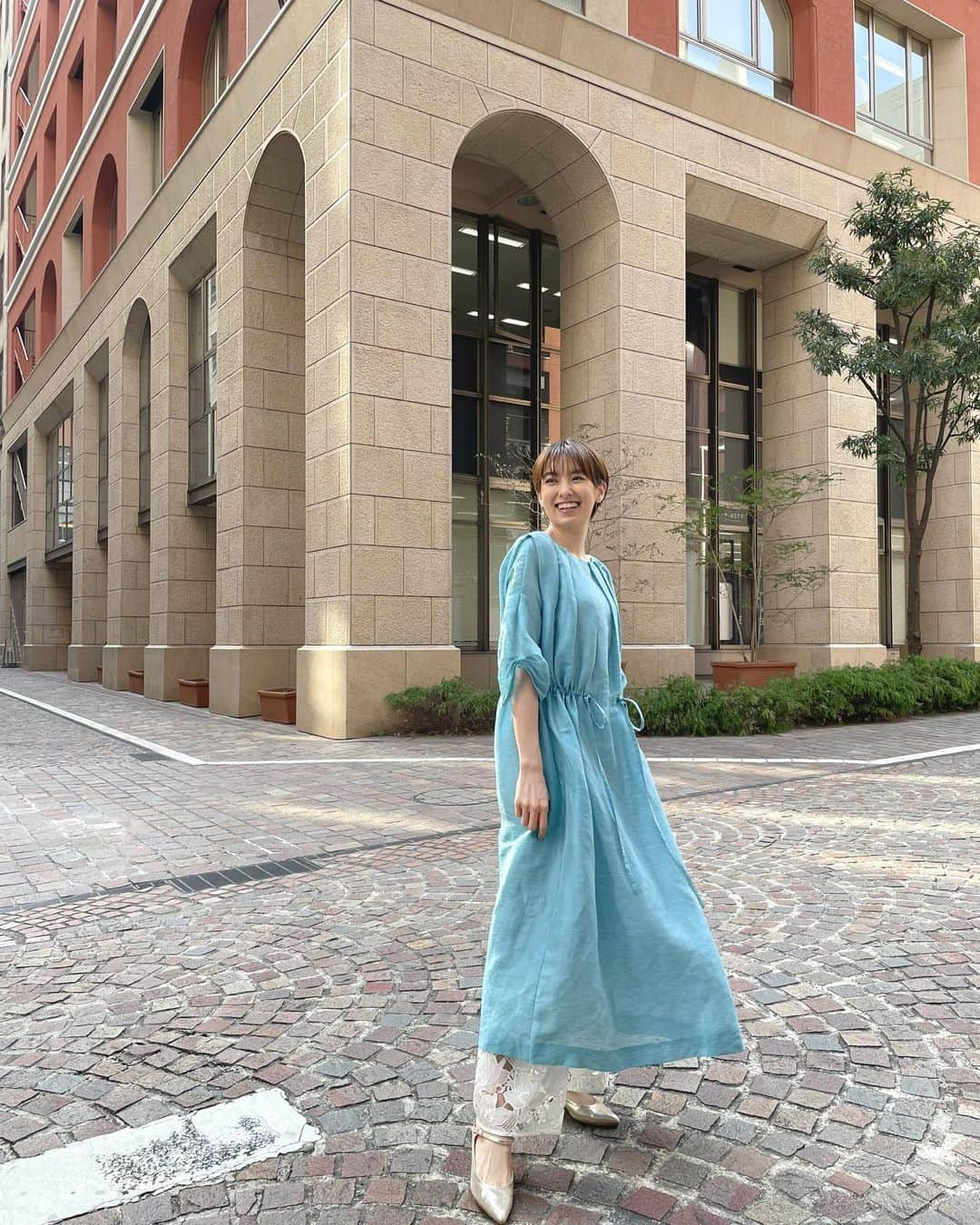 南明奈のインスタグラム：「最近の衣装✨  写真1・2枚目 ワンピース @avie_andensal ピアス @miina.gems 靴 @dianashoespress  写真3・4枚目 ブラウス @avie_andensal ワンピース・靴 @randa_pic ピアス @grossejapan  写真5・6枚目 ワンピース @createclair ジャケット、パンツ @limue_official ブーツ @randa_pic ピアス、ネックレス @grossejapan  写真7・8枚目 ジャケット @acym_official シャツ、パンツ @amail_official ピアス @cujacu サンダル @dianashoespress  写真9・10枚目 トップス、スカート @fumiku_tokyo 靴 @randa_pic ピアス @mimucreate」