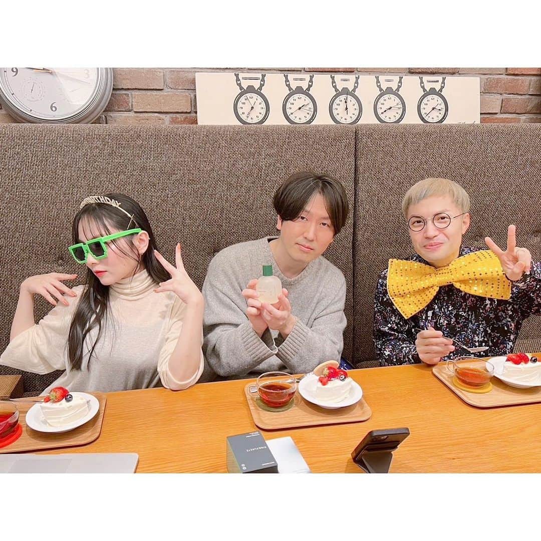 佐藤純一のインスタグラム：「3月14日の配信はメンバーとファンの皆さまにお祝いしていただき楽しい誕生日になりました🎂🥞  沢山の祝福をありがとうございます。  fhána Looking for the New World Tour 2023 プレイガイド最速先行受け付け中。受付期間3月25日(土)23時59分迄  3月25日(土) #MU2023 出演  4月2日(日)TVアニメ『逃走中 グレートミッション』放送開始  5月31日(水)「Runaway World」発売  ふぁなみりーの皆さまに会える機会が沢山あって嬉しいです。  引き続きよろしくお願いします！🙏  #fhána #ふぁならじ #ふぁならじようつべ #ふぁなみりー #ホワイトデー」
