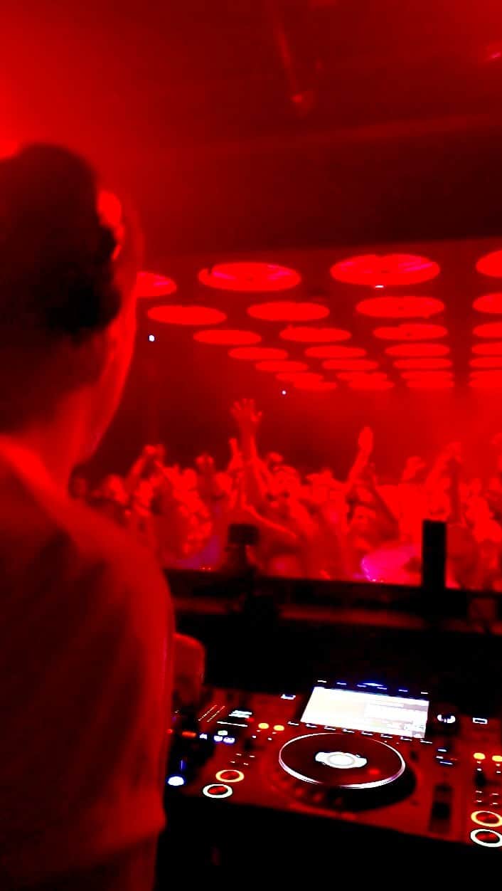 Dannicのインスタグラム：「Enjoy my new liveset!😘」